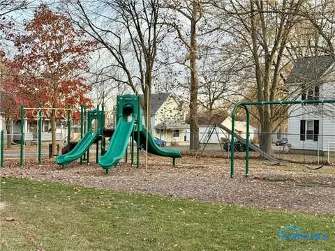 335 N Cherry St, Bryan, OH 43506 photo 41