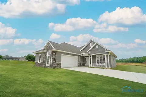 423 Oakview Dr, Ottawa, OH 45875