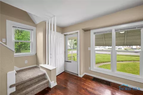 902 Coventry Ave, Toledo, OH 43607 photo 5