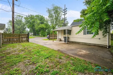902 Coventry Ave, Toledo, OH 43607 photo 24