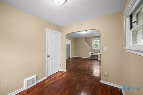 902 Coventry Ave, Toledo, OH 43607 photo 9