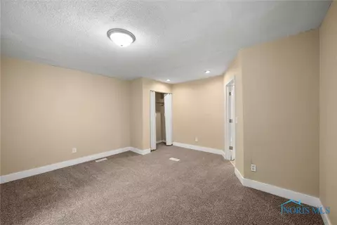 902 Coventry Ave, Toledo, OH 43607 photo 16
