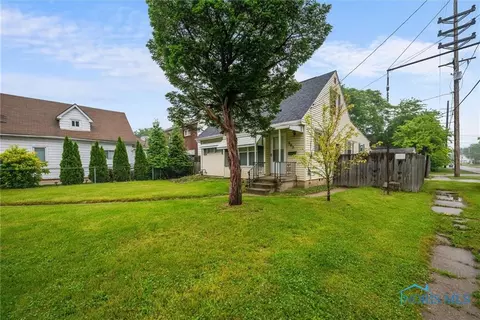 902 Coventry Ave, Toledo, OH 43607 photo 3