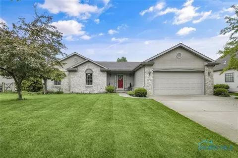1440 S Redhawk Dr, Perrysburg, OH 43551
