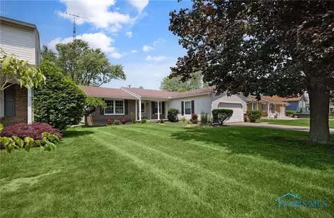 864 Maple Ln, Waterville, OH 43566 photo 4