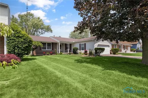 864 Maple Ln, Waterville, OH 43566 photo 3
