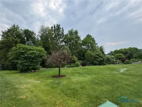 4248 Stratford Ct, Sylvania, OH 43560