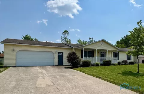 5117 Lake Shore Dr, Defiance, OH 43512