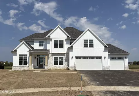 124 Old Dover Rd, Perrysburg, OH 43551