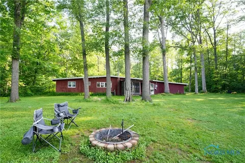 202 Troder St, Bryan, OH 43506 photo 9
