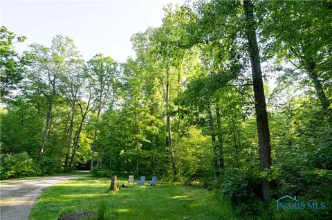 202 Troder St, Bryan, OH 43506 photo 4
