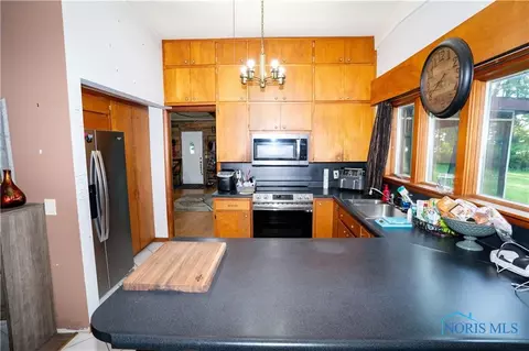 202 Troder St, Bryan, OH 43506 photo 17