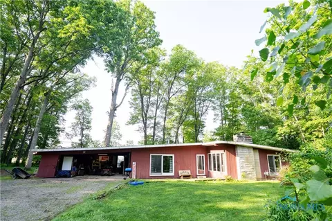 202 Troder St, Bryan, OH 43506