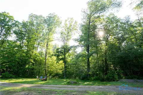 202 Troder St, Bryan, OH 43506 photo 3
