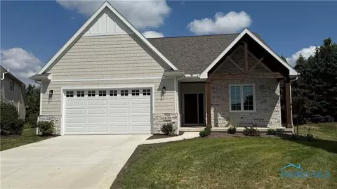 670 Ridge Lake Ct, Perrysburg, OH 43551