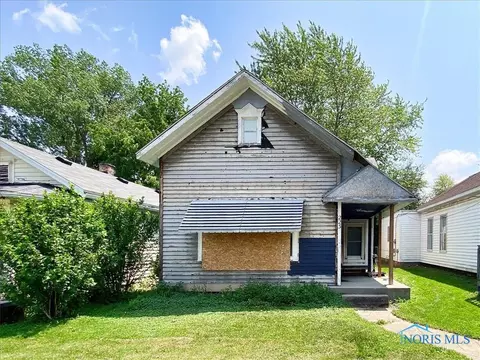 223 Linden Pl, Toledo, OH 43609