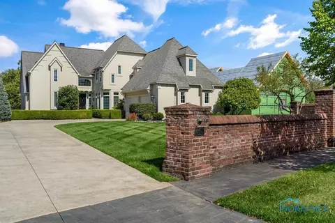 3159 Riverwood Ct, Perrysburg, OH 43551