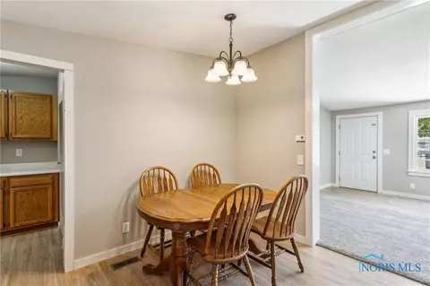 304 Wise St, Forest, OH 45843 photo 8