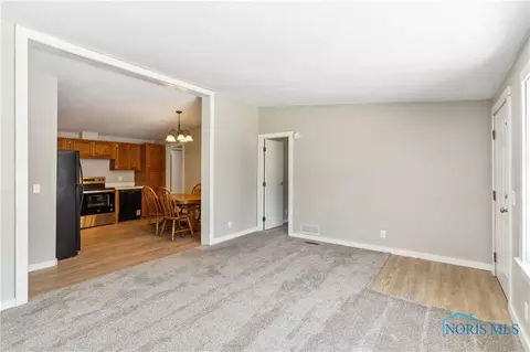 304 Wise St, Forest, OH 45843 photo 9