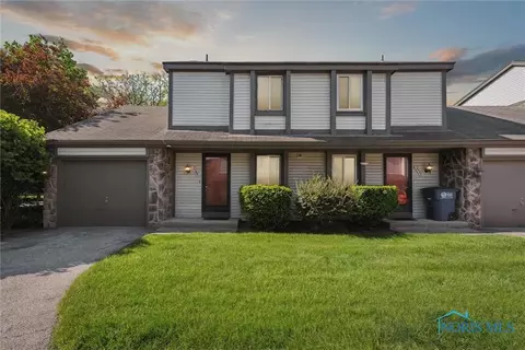 2540 Plum Leaf Ln, Toledo, OH 43614