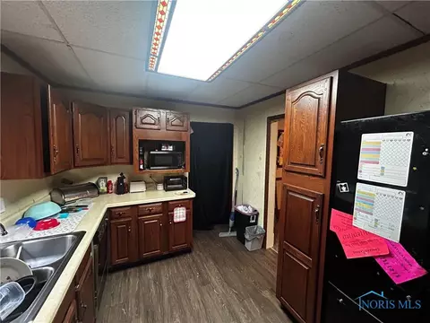 609 E Broadway St, Toledo, OH 43605 photo 9