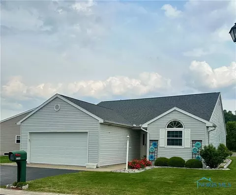 1245 Countryside Dr, Findlay, OH 45840