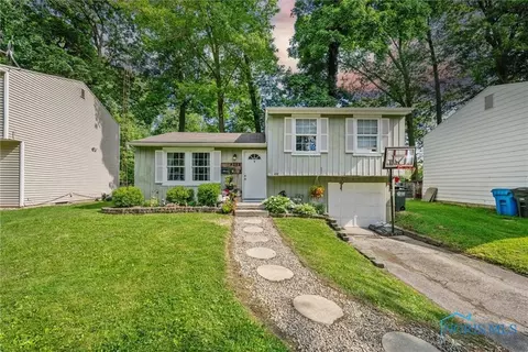 4252 Foxchapel Rd, Toledo, OH 43607