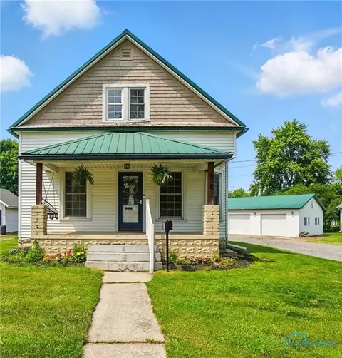 638 W Elm St, Wauseon, OH 43567