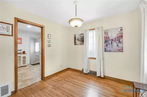 806 Evesham Ave, Toledo, OH 43607 photo 7