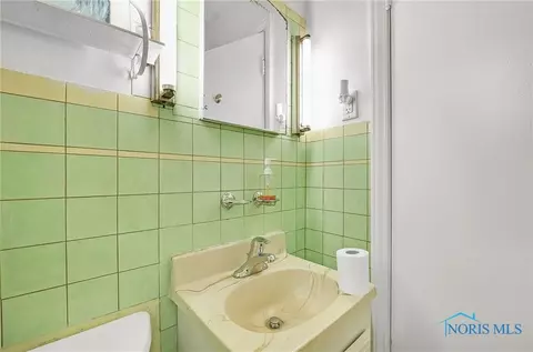 806 Evesham Ave, Toledo, OH 43607 photo 14