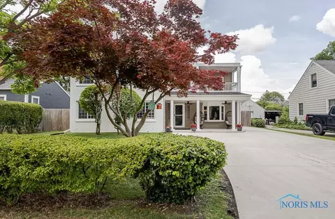 732 Inwood Pl, Maumee, OH 43537