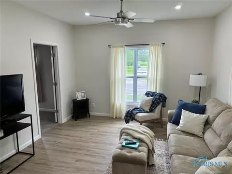 215 Enterprise St, Bryan, OH 43506 photo 3
