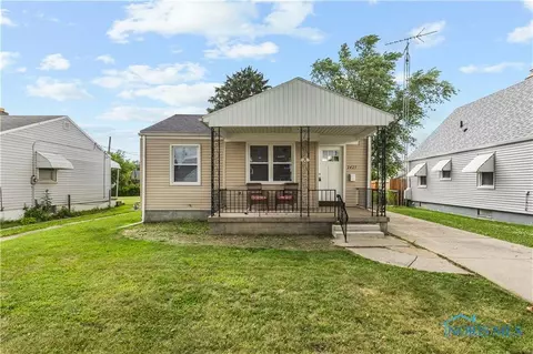 2421 106th Rd, Toledo, OH 43611