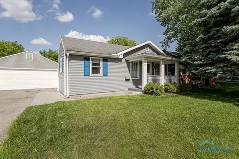 1040 Richland St, Maumee, OH 43537