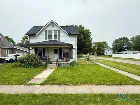 613 Maplewood Ave, Delta, OH 43515