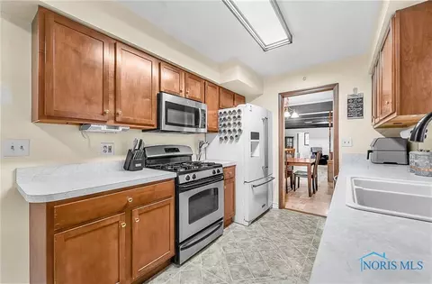 238 Richards Rd, Toledo, OH 43607 photo 10