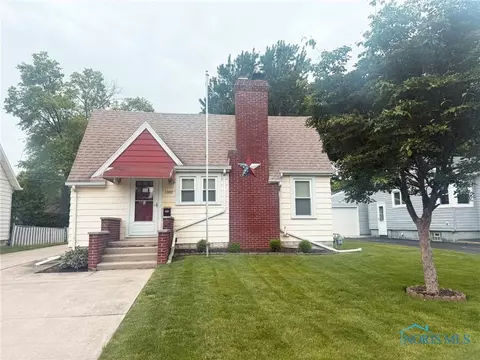 1007 Leonard Ct, Fostoria, OH 44830