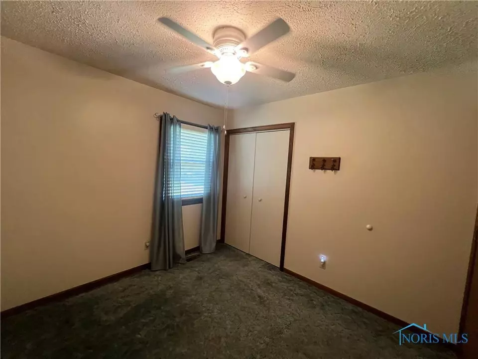  565 County Road 242, Fremont, OH 43420 photo 18