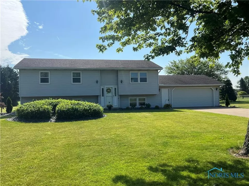  565 County Road 242, Fremont, OH 43420 photo 3