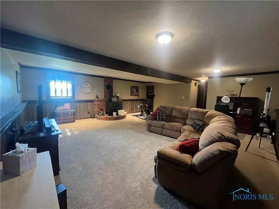  565 County Road 242, Fremont, OH 43420 photo 20