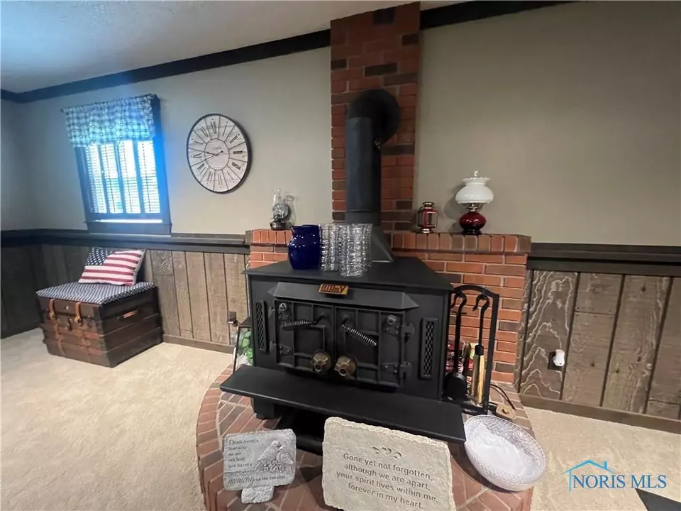  565 County Road 242, Fremont, OH 43420 photo 21