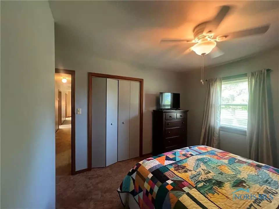  565 County Road 242, Fremont, OH 43420 photo 16