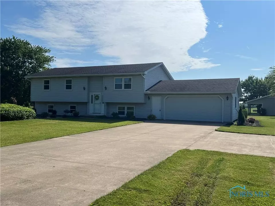  565 County Road 242, Fremont, OH 43420 photo 1