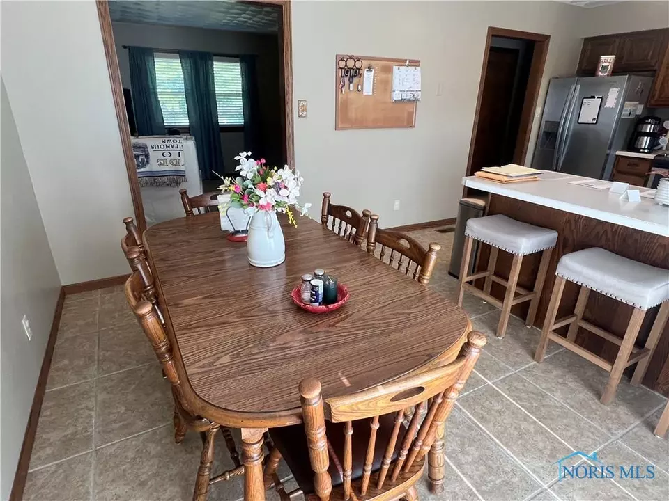  565 County Road 242, Fremont, OH 43420 photo 11