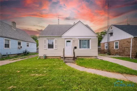 42 California Blvd, Toledo, OH 43612