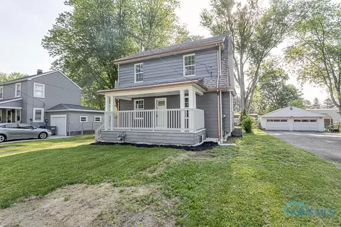 2242 Vaness Dr, Toledo, OH 43615