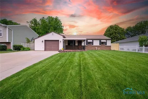 2521 Shallowford Dr, Toledo, OH 43611