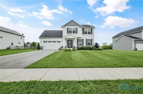 5352 Brint Crossing Blvd, Sylvania, OH 43560