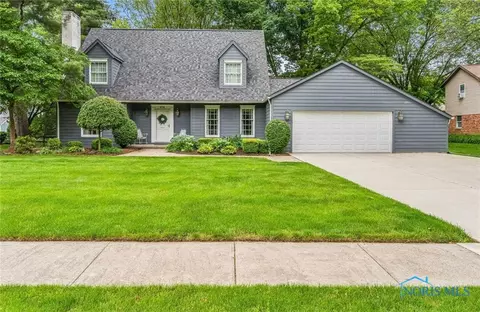 424 Lynshire Ln, Findlay, OH 45840