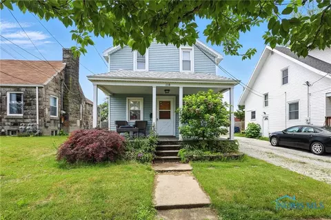 118 S Summit St, Bowling Green, OH 43402